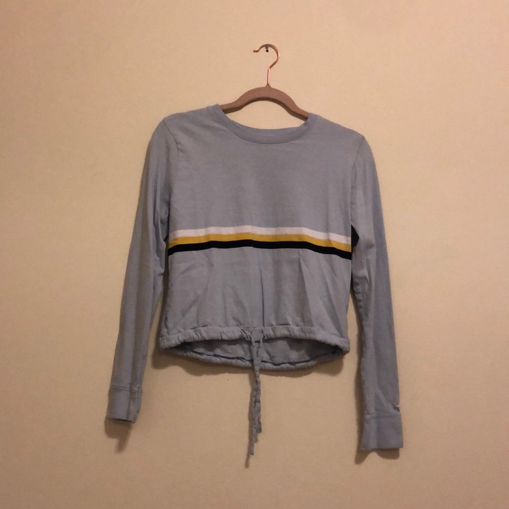 cropped hollister long sleeve